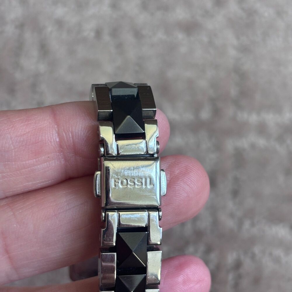 Fossil Silver Tone Stainless Steel Black Accent Watch Women Bling Adjustable - Picture 5 of 8